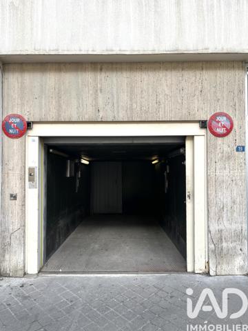 Parking à vendre 11 m² Paris 15