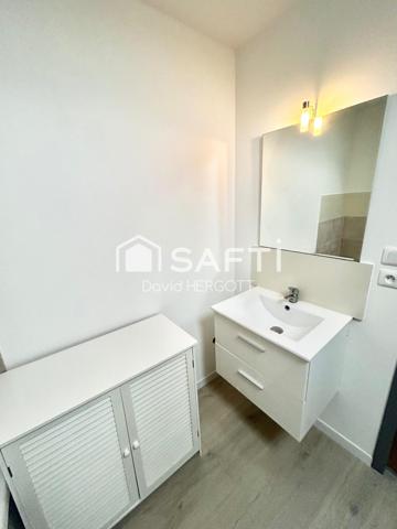 Propriété composée de deux logements – 1052 m² de terrain clôturé