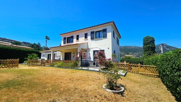 Maison à Vendre de 158 m² - Vence
