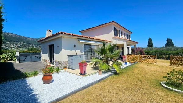 Maison à Vendre de 158 m² - Vence
