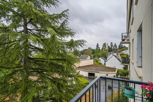 Appartement
         5 pièces
        - 100 m² Exclusivité 377 000 € *