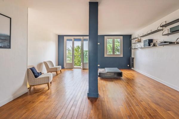 Appartement
         5 pièces
        - 100 m² Exclusivité 377 000 € *