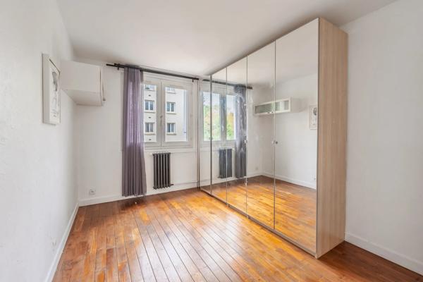 Appartement
         5 pièces
        - 100 m² Exclusivité 377 000 € *