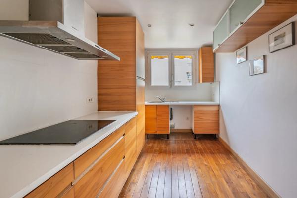 Appartement
         5 pièces
        - 100 m² Exclusivité 377 000 € *