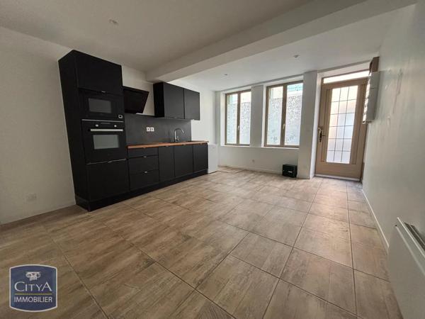 Maison à louer 4 pièces 119.23m² Maringues (63350)