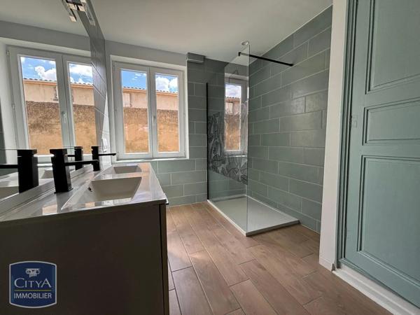 Maison à louer 4 pièces 119.23m² Maringues (63350)