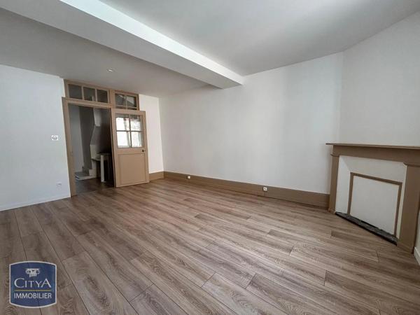 Maison à louer 4 pièces 119.23m² Maringues (63350)