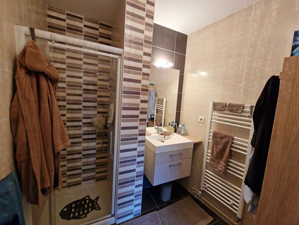 Charmant studio avec jardin privatif et parking sécurisé ? Proche La Rochelle