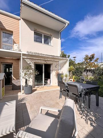 Maison moderne avec jardin à vendre à Marseille  - La Batarelle basse