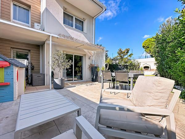 Maison moderne avec jardin à vendre à Marseille  - La Batarelle basse