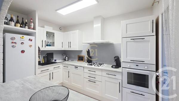 Maison à vendre  4 pièces - 84,43 m2 ENTRESSEN - 13