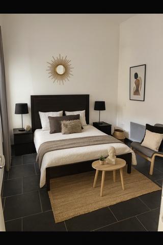 Beaumes-de-Venise (84190) Maison de village comprenant deux chambres