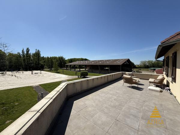 Domaine équestre haut de gamme – 35 boxes – Mauchamps (91730)