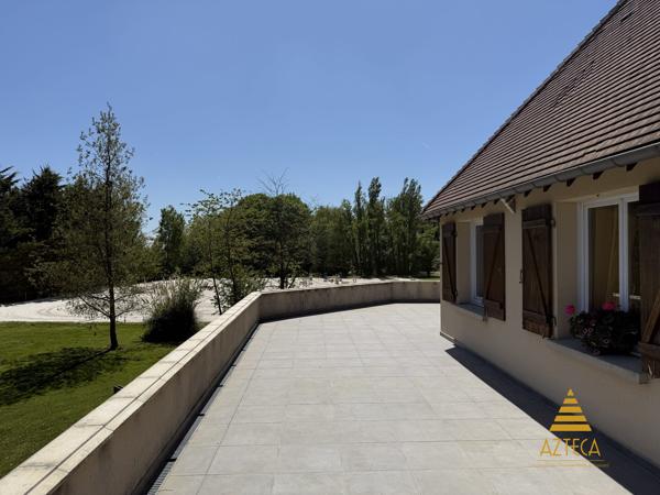 Domaine équestre haut de gamme – 35 boxes – Mauchamps (91730)
