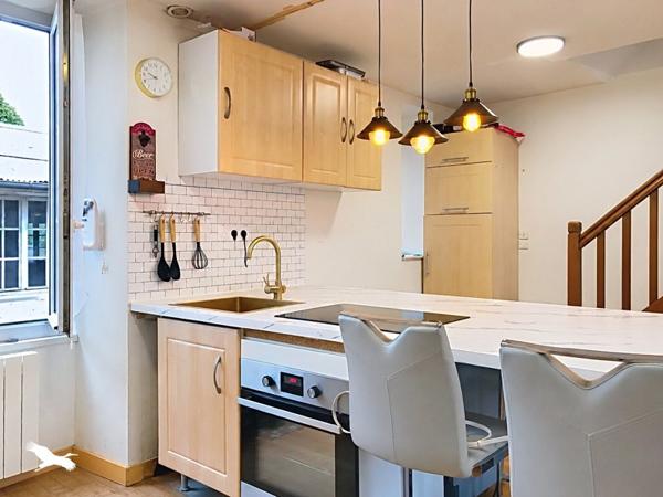 Appartement à vendre 117 568 € Saint-Maixent-l'École 5 p 81 m² DPE E