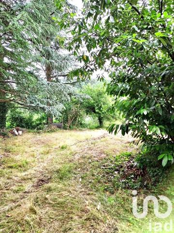 Land for sale 1 769 m² Châteauneuf