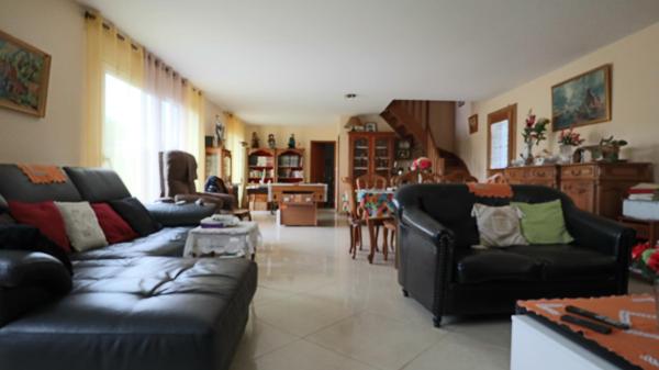 Trés belle et grande maison familiale