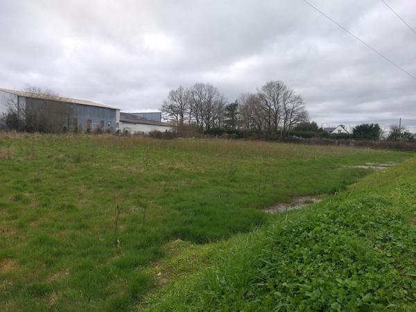 Terrain en zone industrielle