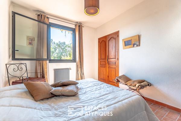 Corps de ferme familial avec piscine