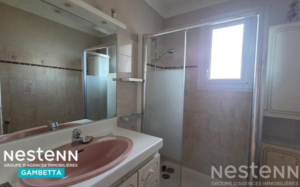 Vente Maison à Leojac, de type 4 avec garage en sous sol et jardin