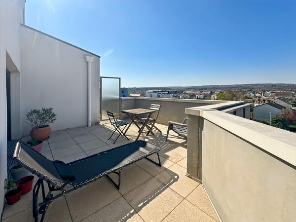F4 Dernier étage avec Terrasse
