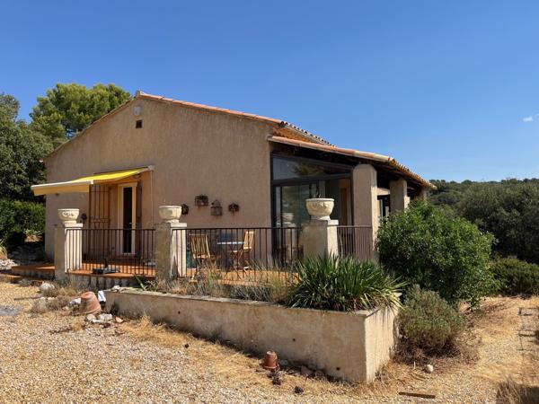 Saint-Saturnin-lès-Apt (84490) Rare à la vente ! Vue à 180° au calme absolu !