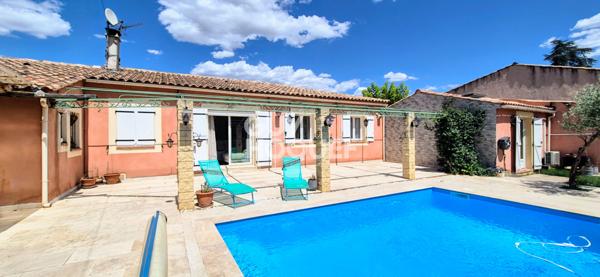 Luynes (13080), Maison de 130 m2 de plain pied avec studio 24 m2, terrain de 536 m2 avec piscine