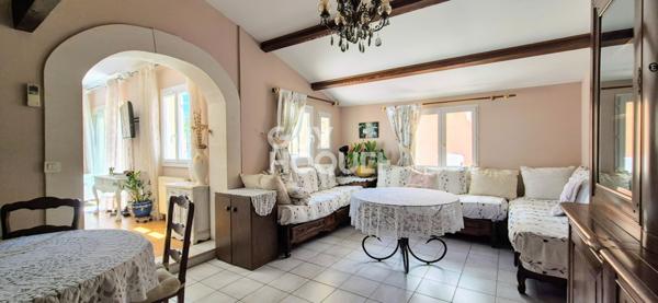 Luynes (13080), Maison de 130 m2 de plain pied avec studio 24 m2, terrain de 536 m2 avec piscine