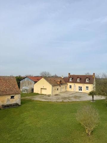 Fermette Noyen Sur Sarthe 108m2