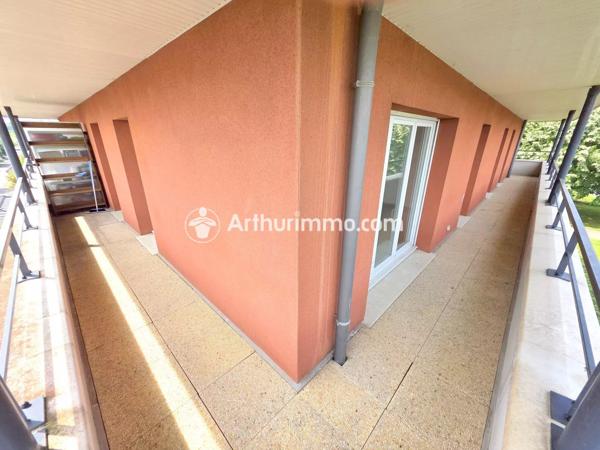 Location                                                      Appartement
                        
                     4 pièces                      71 m2                     à Savigny-le-Temple