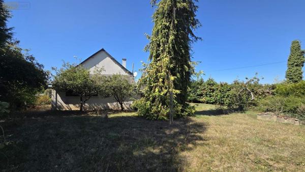 Maison à vendre à Noyal-sur-Vilaine en Ille-et-Vilaine (35530), ref : 019/5445 MCB   
centre bourg