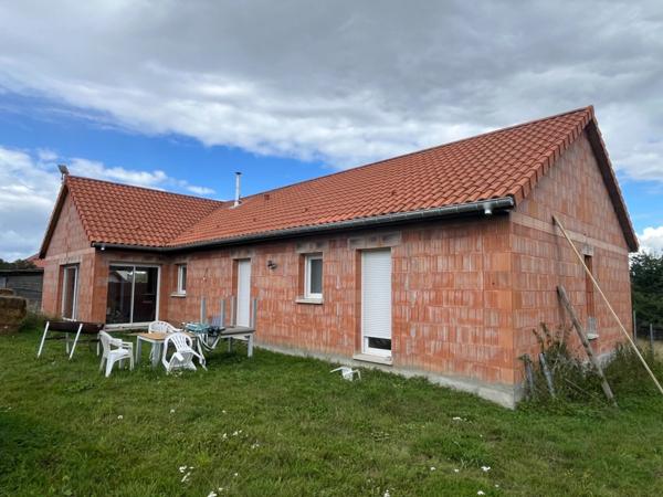 PAVILLON DE PLAIN PIED 154M² SH. 3754M² DE TERRAIN