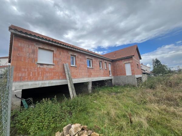 PAVILLON DE PLAIN PIED 154M² SH. 3754M² DE TERRAIN