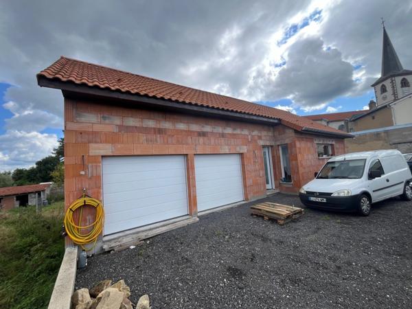 PAVILLON DE PLAIN PIED 154M² SH. 3754M² DE TERRAIN