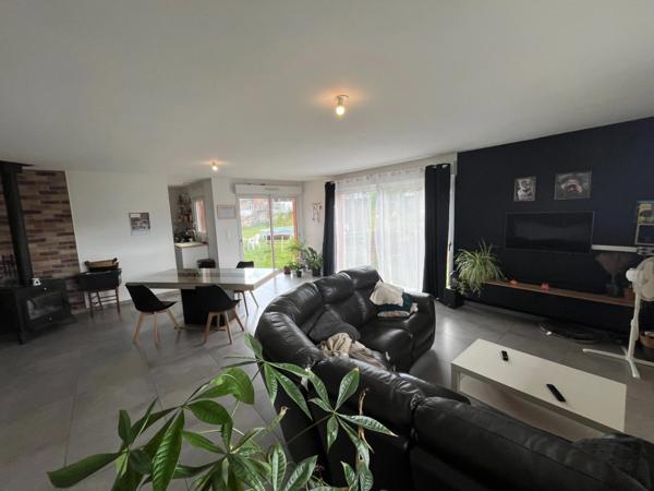 PAVILLON DE PLAIN PIED 154M² SH. 3754M² DE TERRAIN