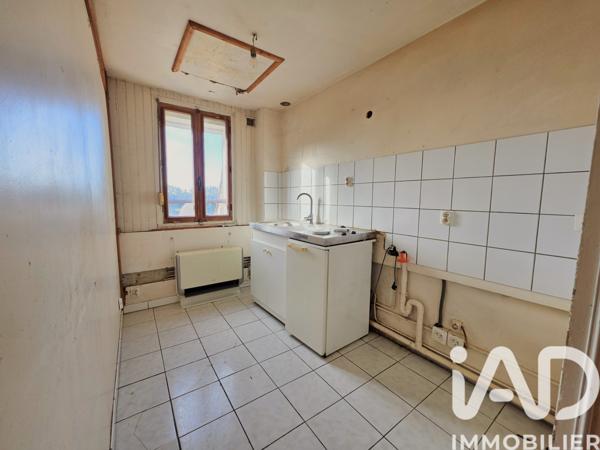 Immeuble à vendre 200 m² Gallardon