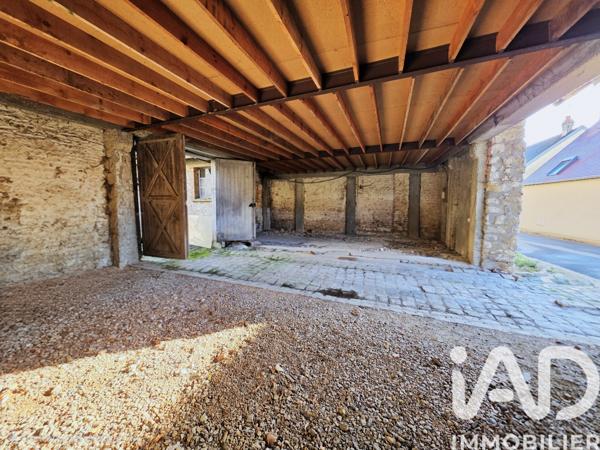 Immeuble à vendre 200 m² Gallardon