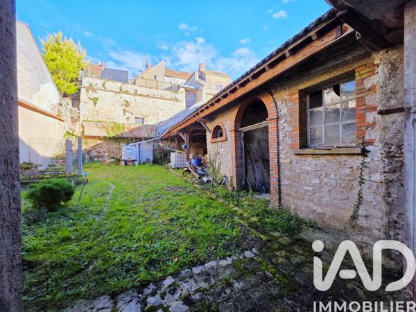 Immeuble à vendre 200 m² Gallardon