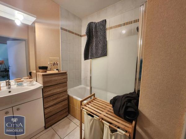 Appartement à louer 2 pièces 46.94m² Limoges (87000)