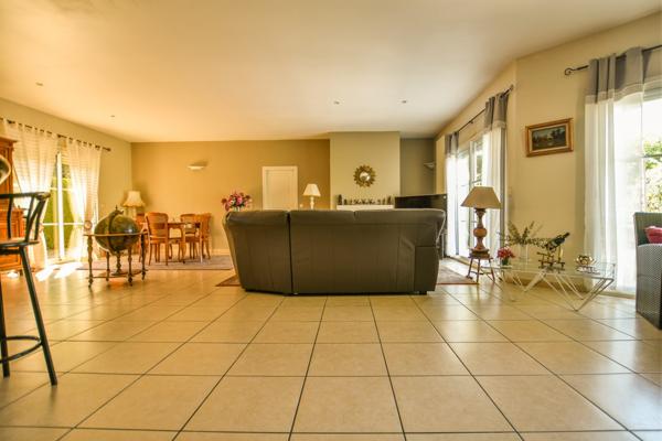 Plain-pied avec 4 chambres