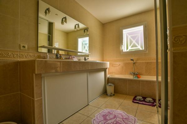 Plain-pied avec 4 chambres