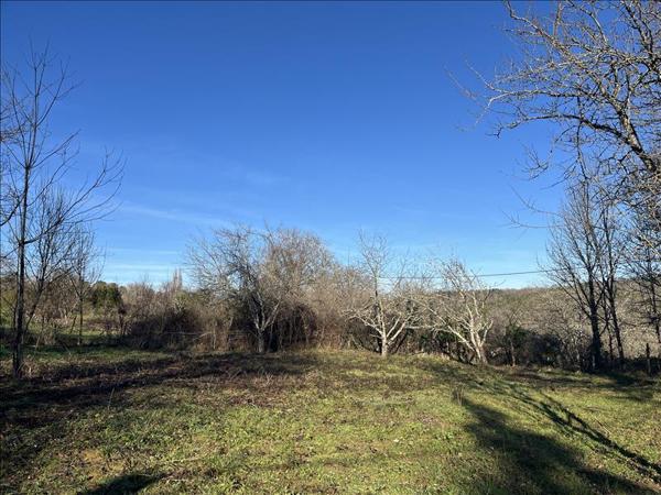 Terrain à vendre |  Saint-Front-la-Rivière |  2528 m²