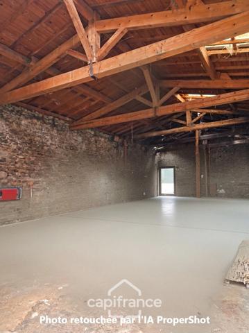 Grange de plus de 135 m² à vendre CELLES SUR DUROLLE (63)
