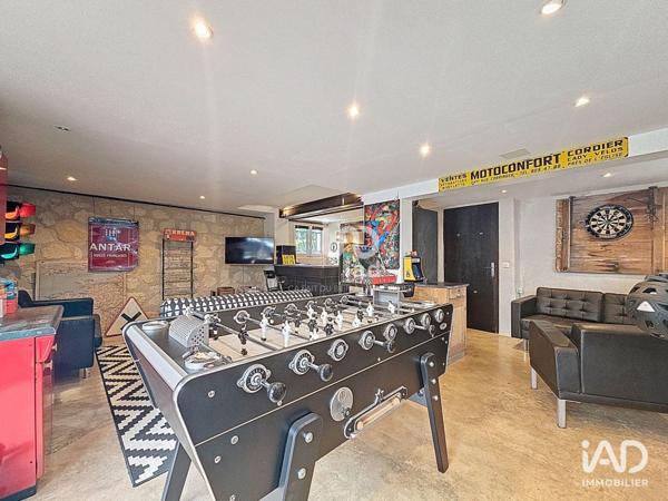 Maison à vendre 8 pièces 205 m² Épône