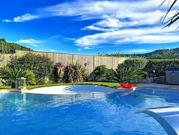 Maison de caractère avec vue panoramique dégagée,