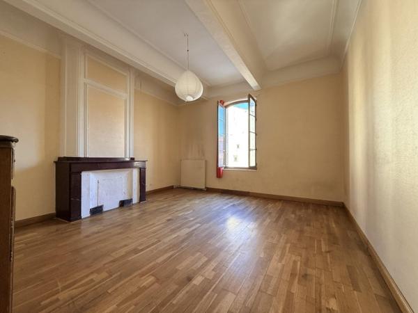 Vente / Appartement à rénover à Narbonne (11100)