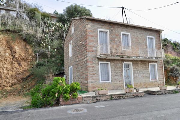 Dpt Corse (20), à vendre PARTINELLO, maison en pierres avec terrasse et parking privatif, proche de la plage