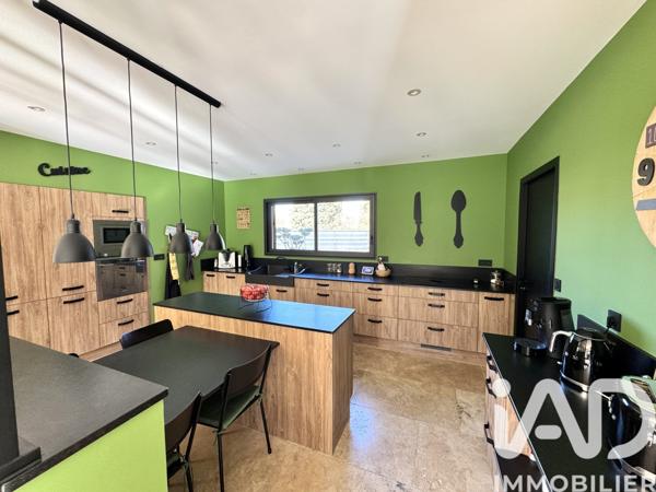 Maison à vendre 6 pièces 205 m² Tarascon