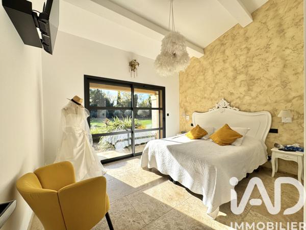 Maison à vendre 6 pièces 205 m² Tarascon