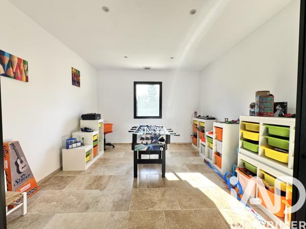 Maison à vendre 6 pièces 205 m² Tarascon